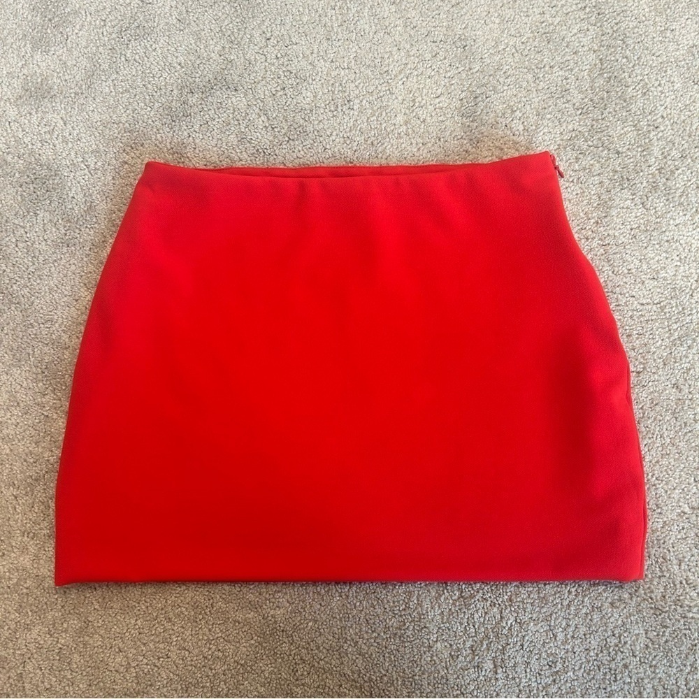Zara red scuba effect high waisted mini skirt side zip closure Sz M NWT